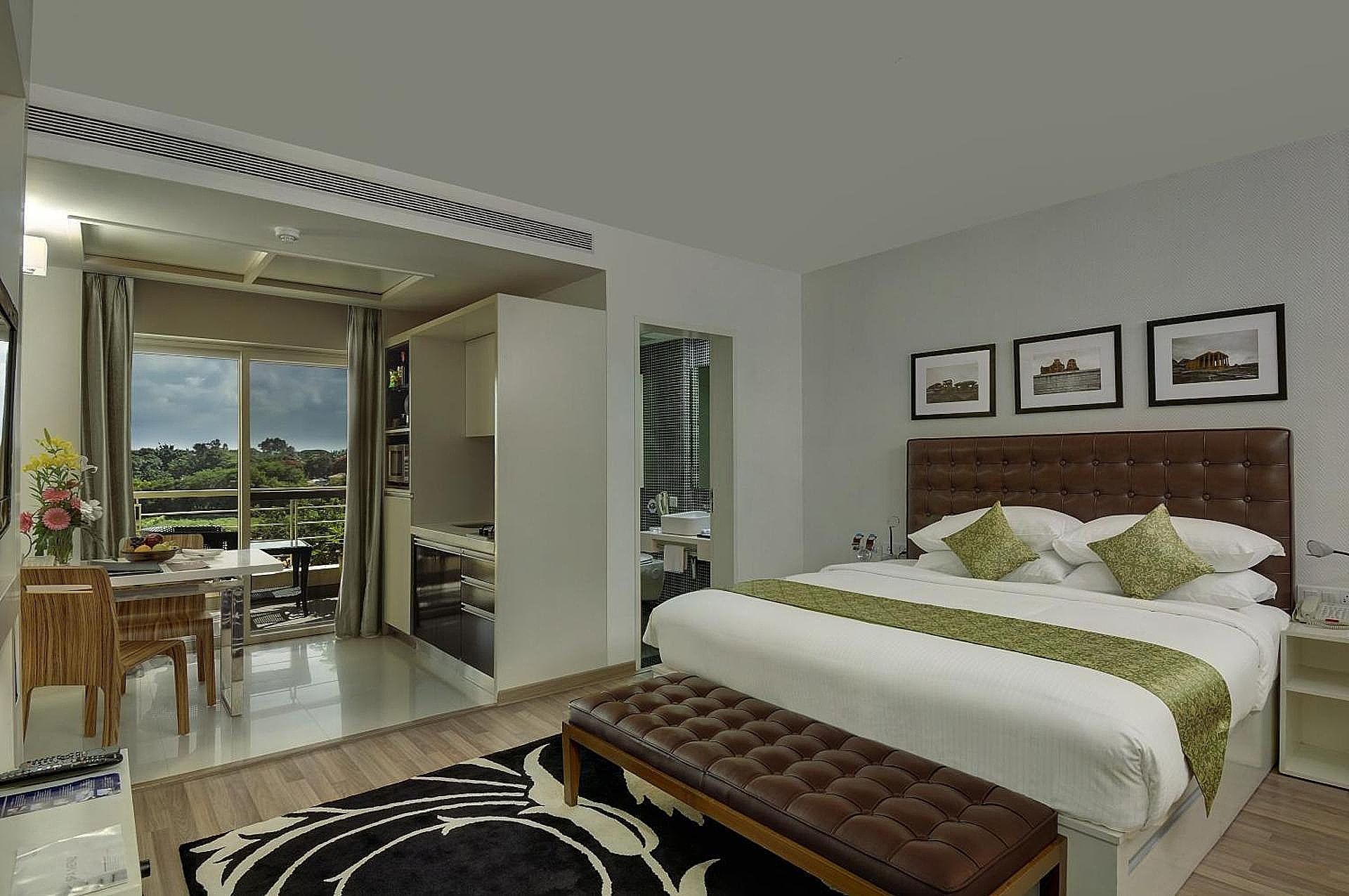 Grand Mercure Bangalore Studio Suite With Balcony