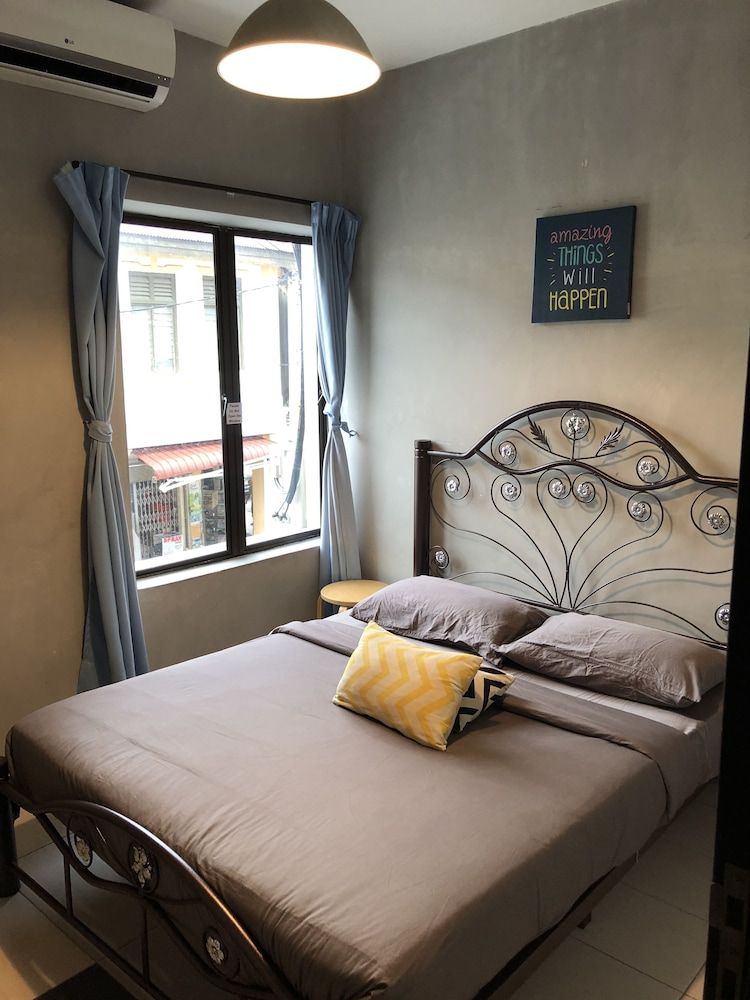 Mari Hostel