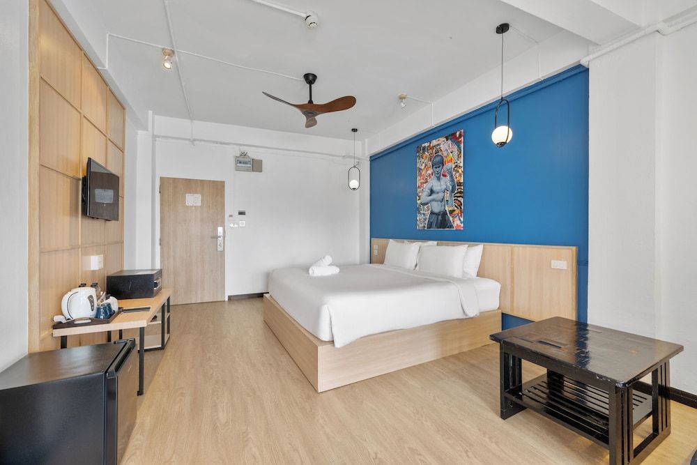 undefined River View Residence 6