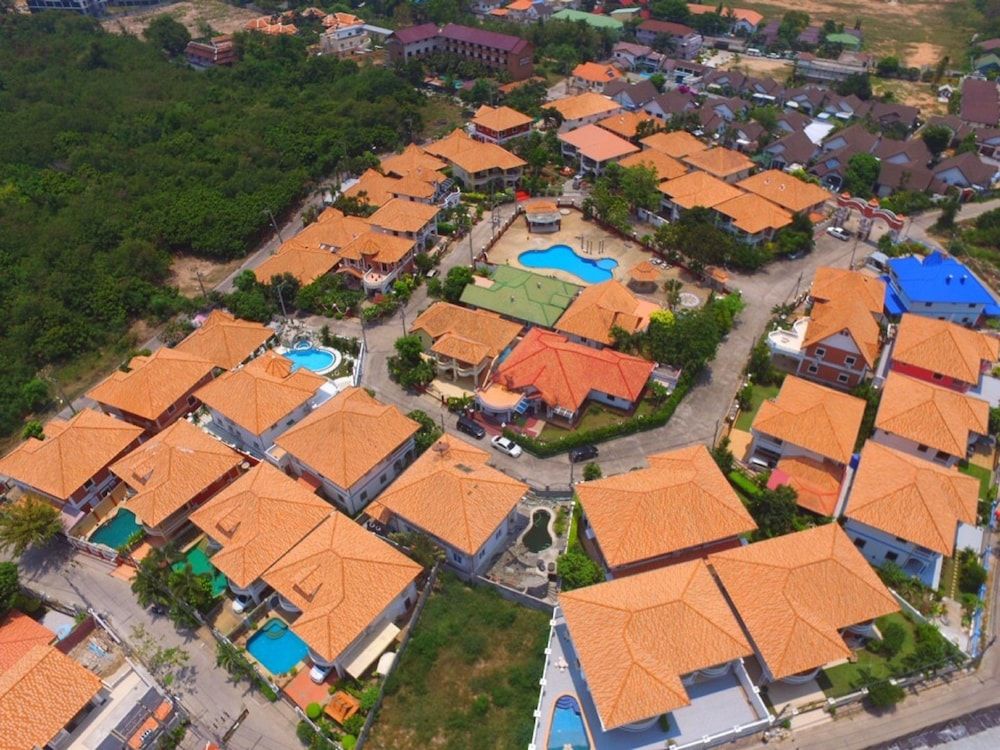 undefined Garden Villa - Pattaya Holiday House Walking Street 5