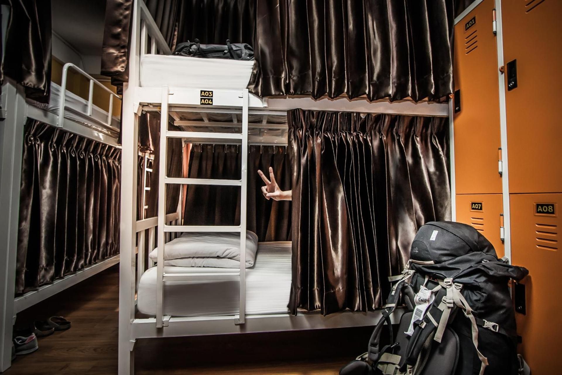 Bunk Bed in Mixed Dormitory Room