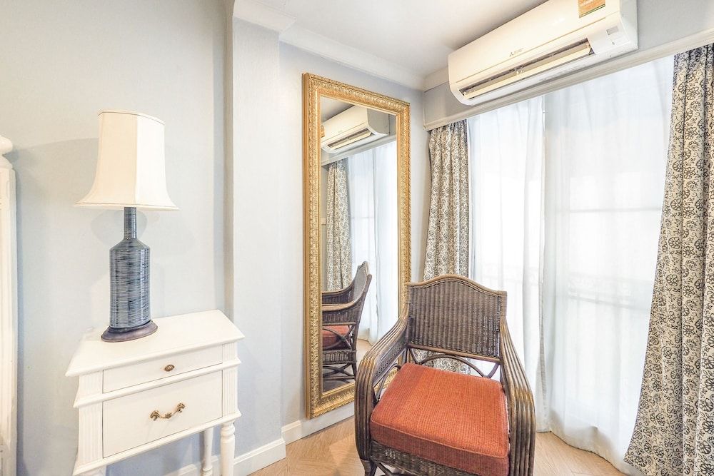 OYO 899 Villa De Hun Deluxe Double Room 6