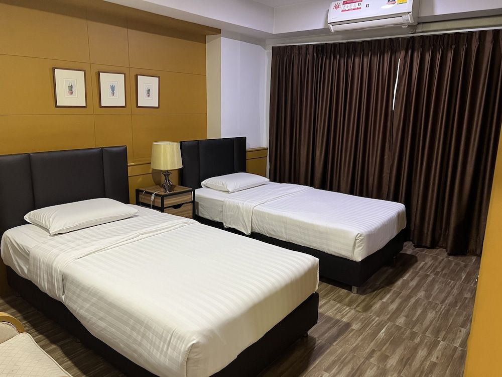 Mall Suites Hotel Standard Double or Twin Room