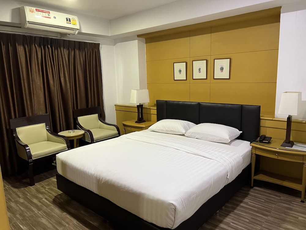 Mall Suites Hotel Standard Double or Twin Room 2