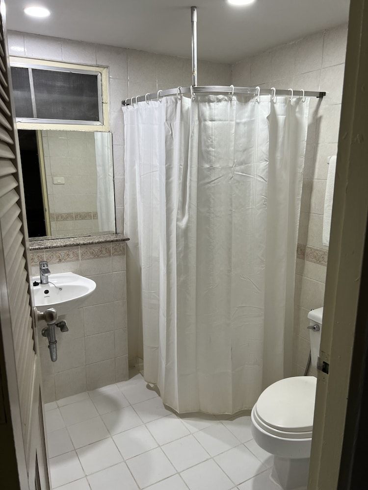 Mall Suites Hotel Standard Double or Twin Room 17