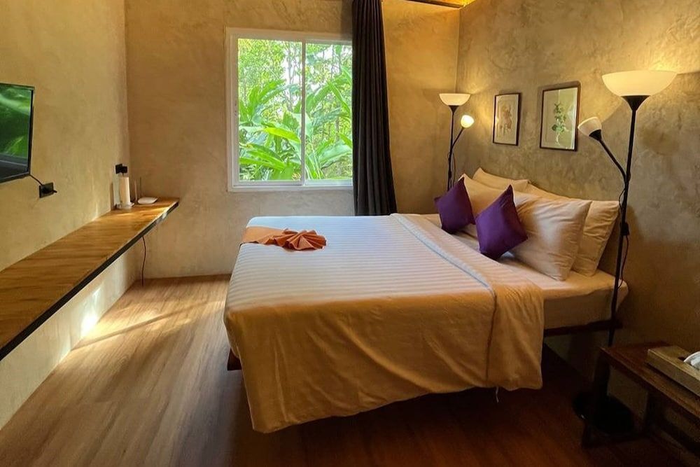Standard Room, Garden View