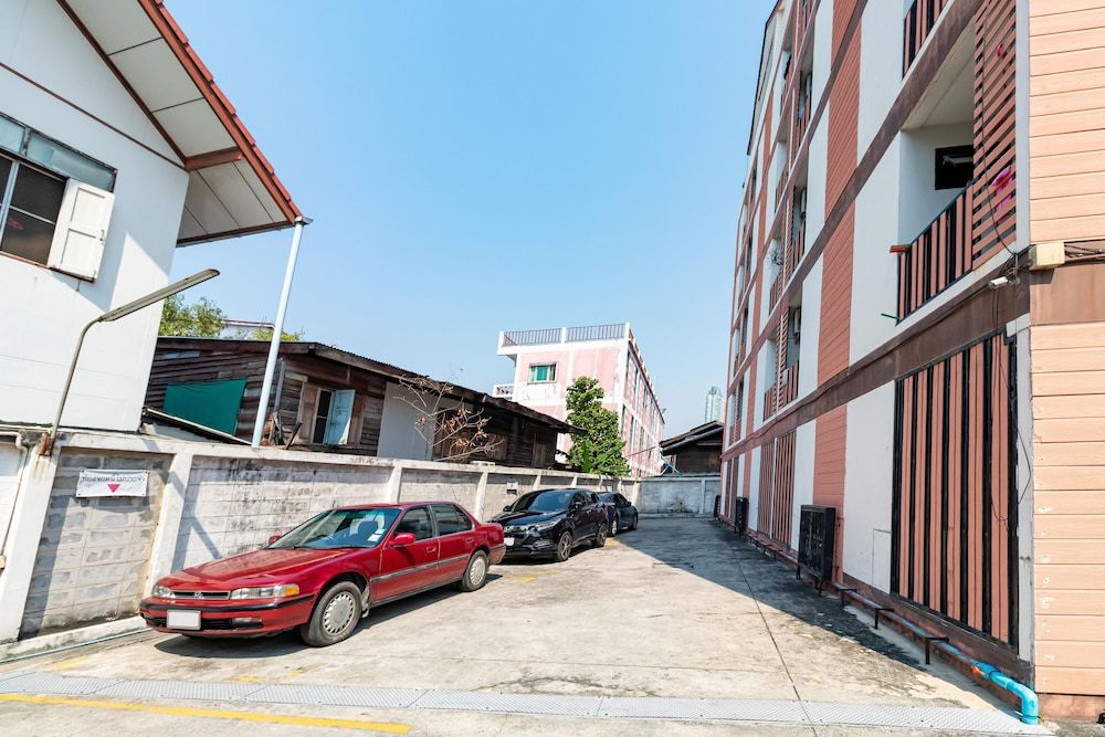 undefined Grannylla Residence Charoenkrung 3