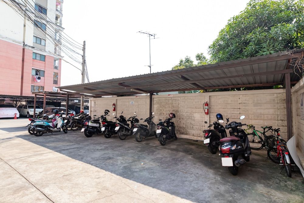 undefined Grannylla Residence Charoenkrung 9