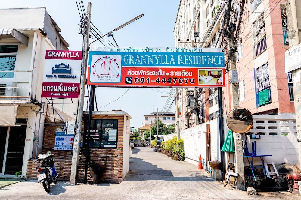 undefined Grannylla Residence Charoenkrung 5