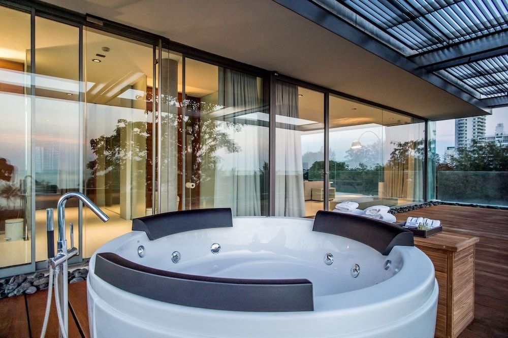 Sunsky Villa Huahin Grand Suite Jacuzzi 8