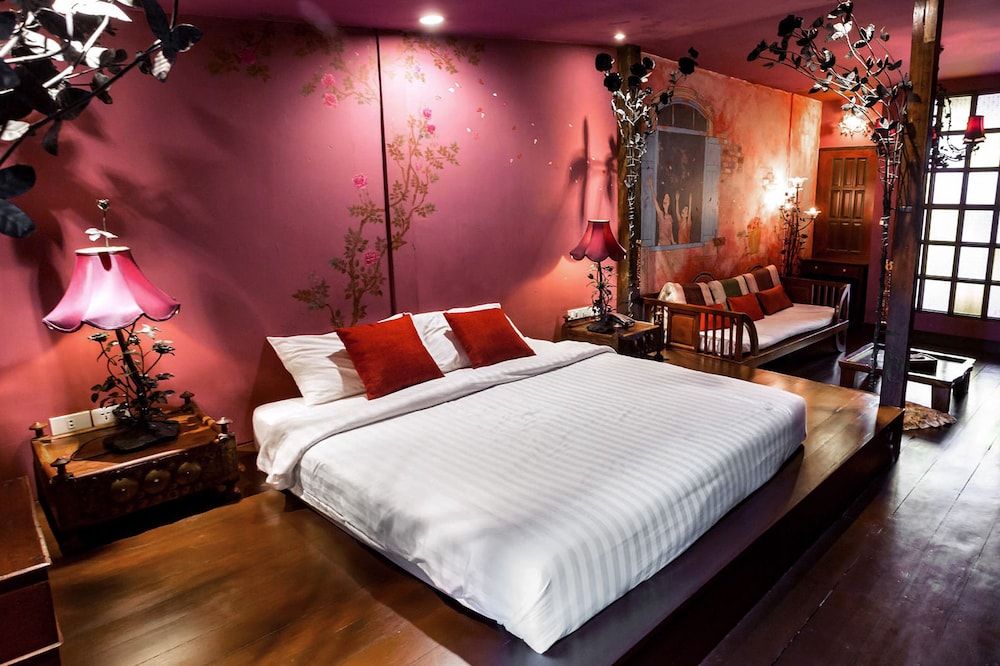 undefined Old Capital Bike Inn