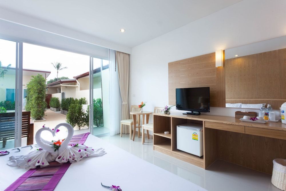 Chalong Princess Pool Villa Resort