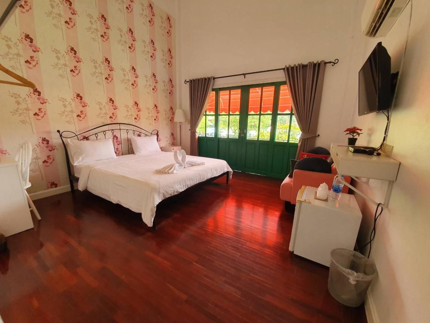 Cutie Double Room