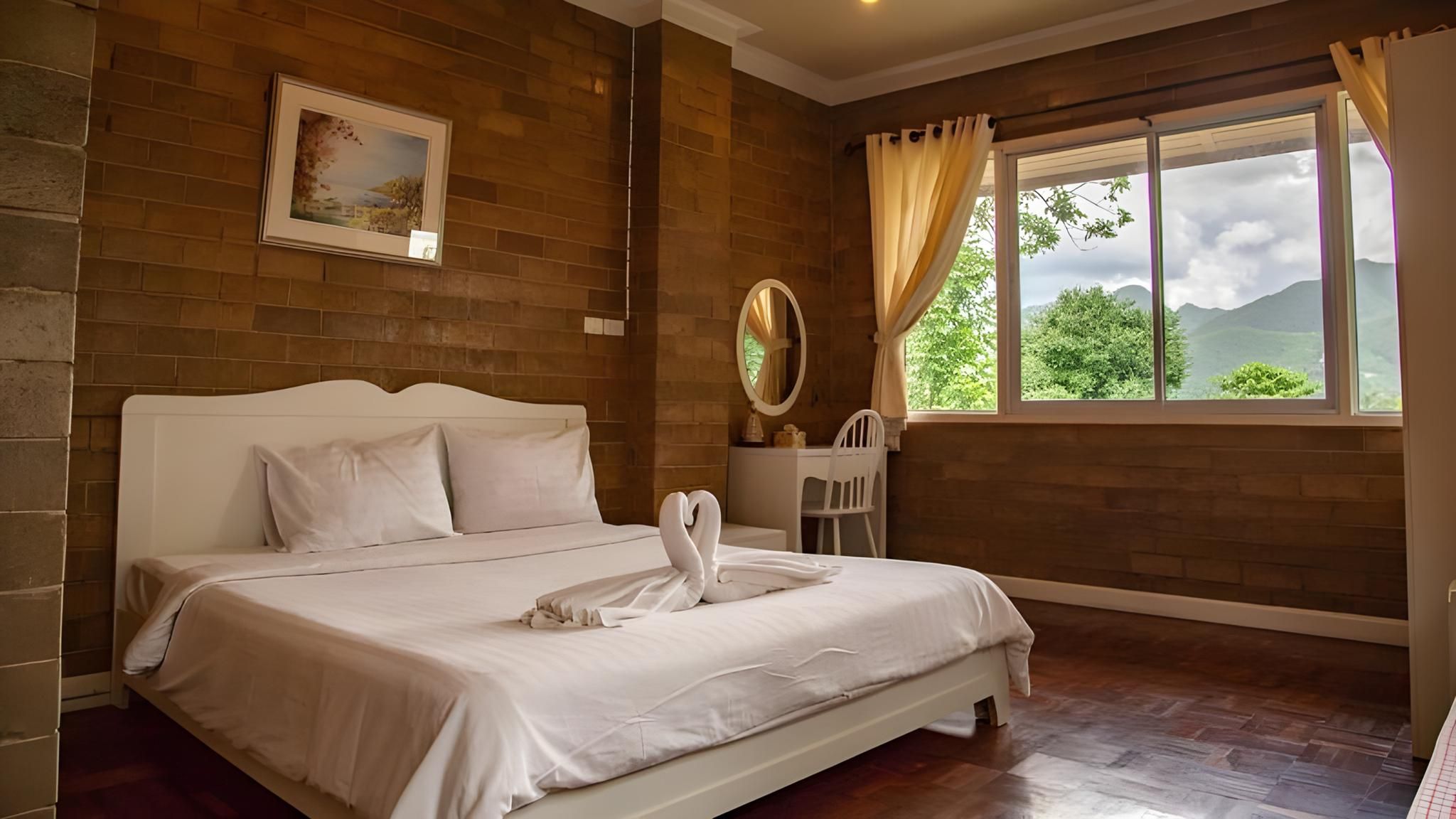 Honey Room with Double Bed