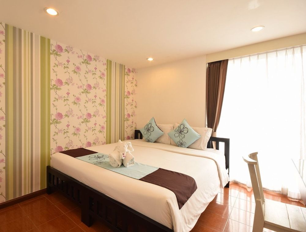 Blissotel Ratchada Standard Room 3