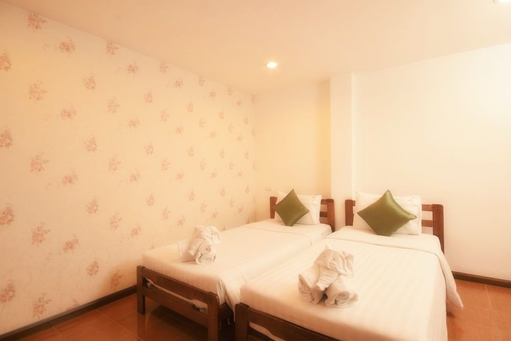 Blissotel Ratchada Standard Room 10