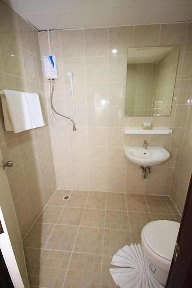 Blissotel Ratchada Standard Room 13