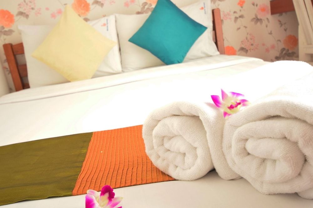 Blissotel Ratchada Standard Room 6