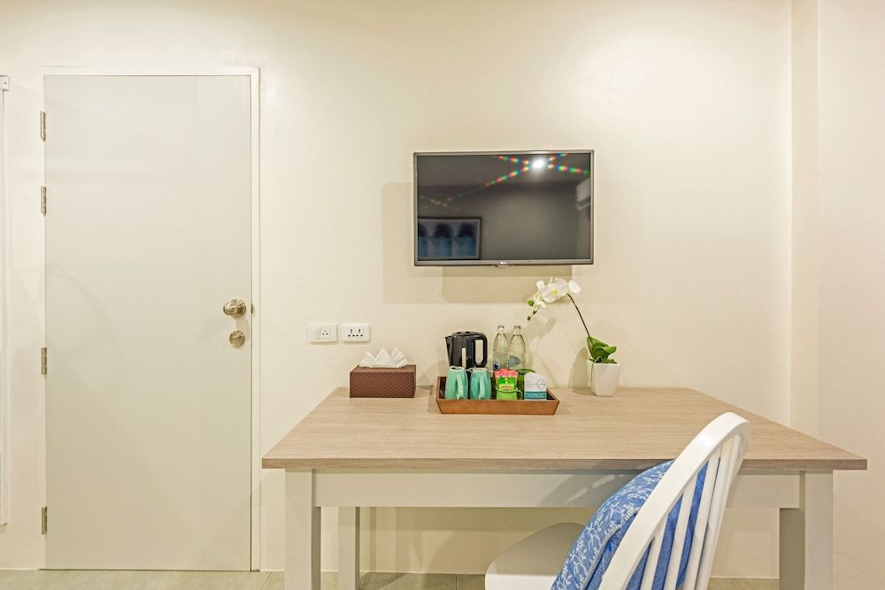 Recenta Phuket Suanluang Deluxe Double Room, Non Smoking 16