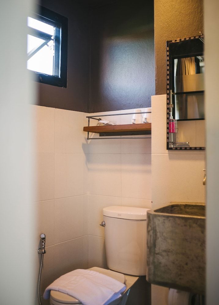Cozy Inn Chiang Mai Standard Double Room, Non Smoking 13