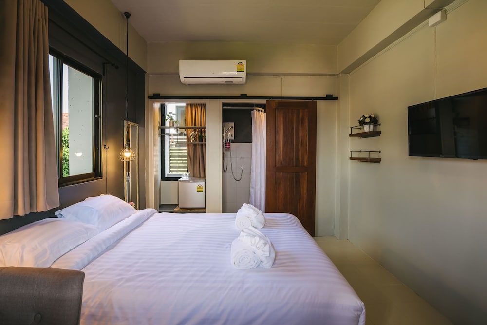 Cozy Inn Chiang Mai Standard Double Room, Non Smoking 3