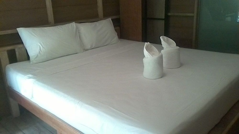 Phusambig Resort Big Bungalow with Fan 2