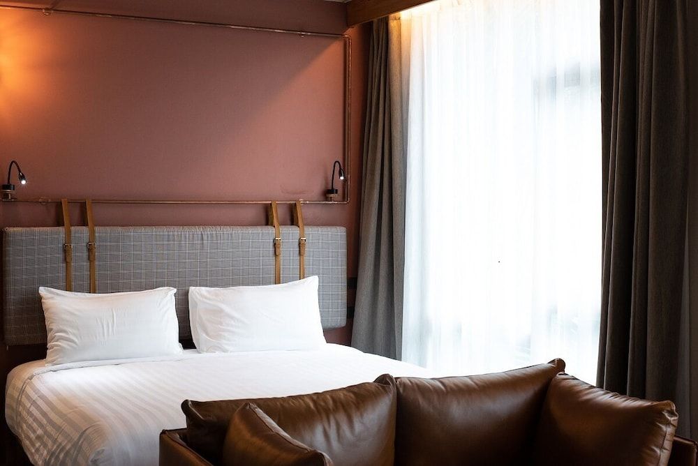 Premier Room, Bathtub