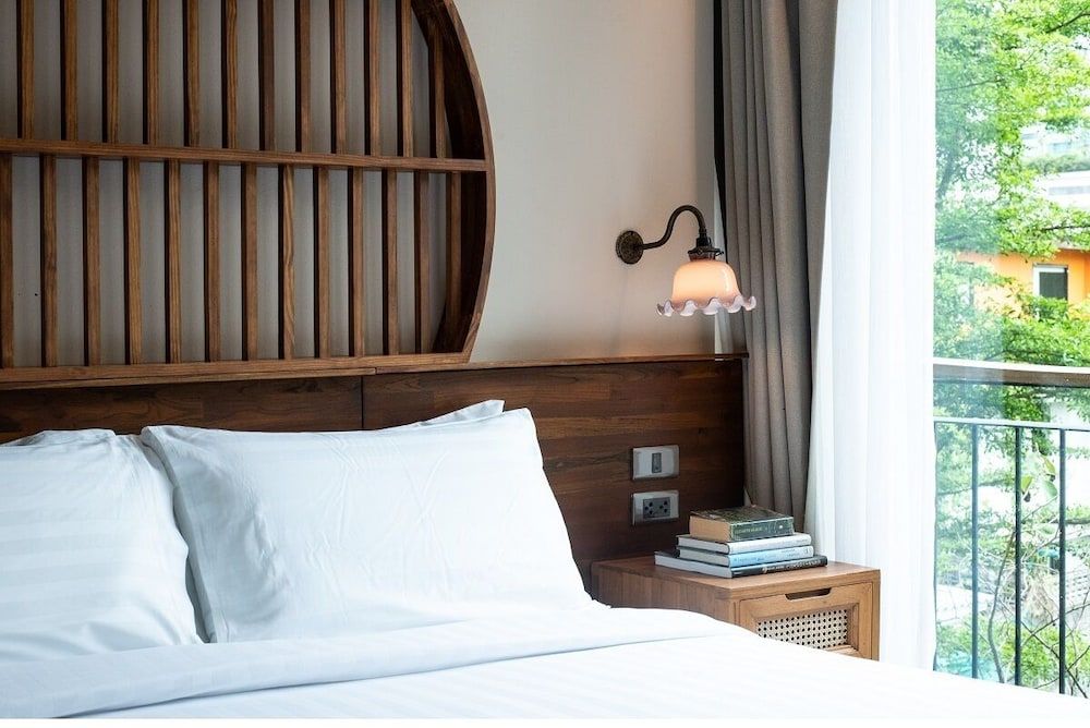 undefined Tints of Blue Hotel 8