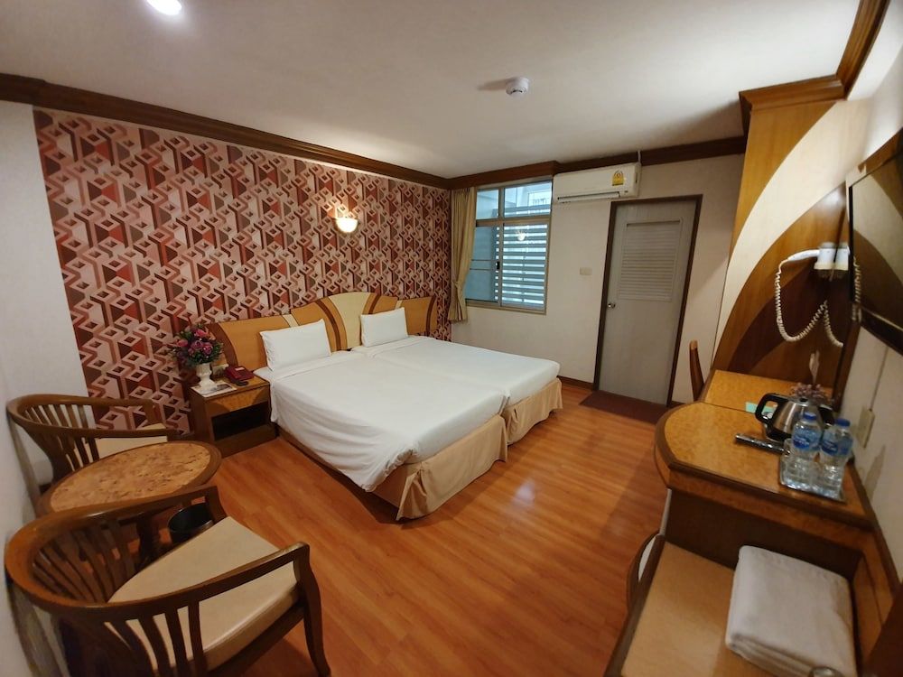 Sakol Hotel Standard Twin, 2 Twin Beds 3