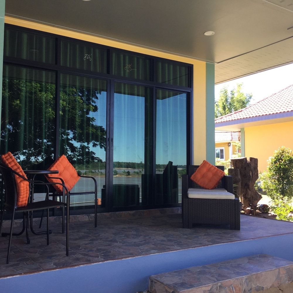 Khong Chiam Orchid Riverside Resort Deluxe Double Room, River Side 11