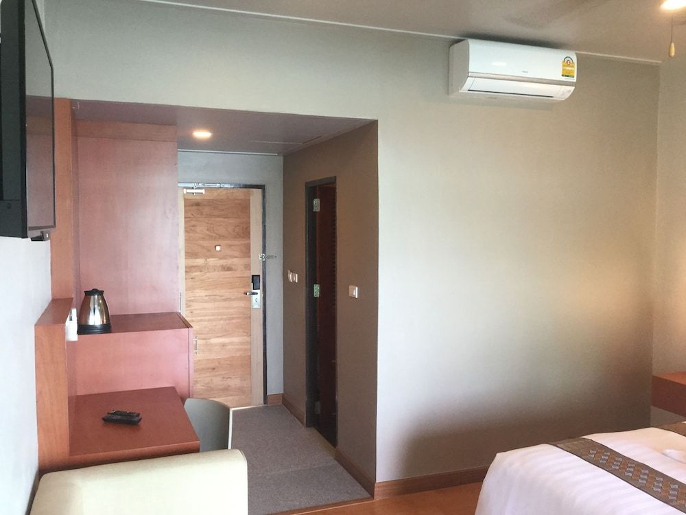 Khong Chiam Orchid Riverside Resort Deluxe Double Room, River Side 17