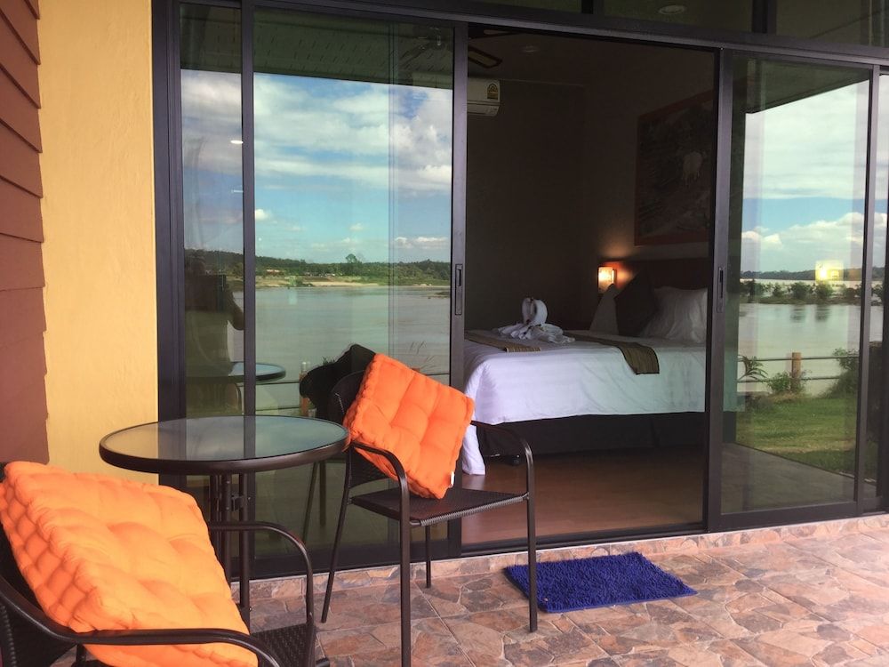 Khong Chiam Orchid Riverside Resort Deluxe Double Room, River Side 8