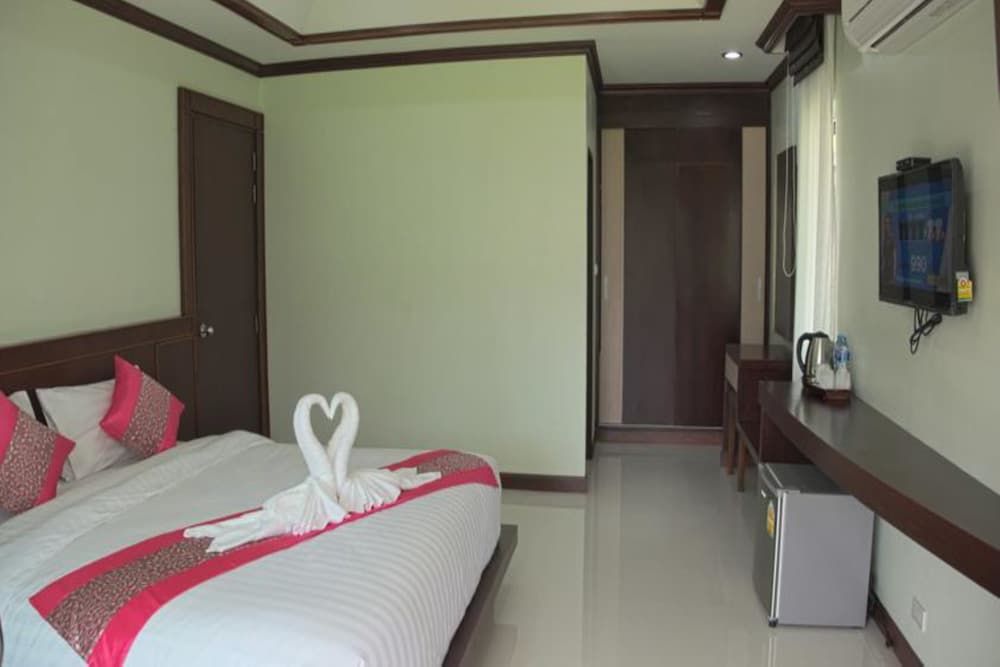 Palm Kiri Resort Family Bungalow 6