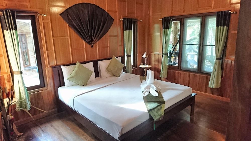 Macura Resort Deluxe Double Room, 1 King Bed, Garden View 2