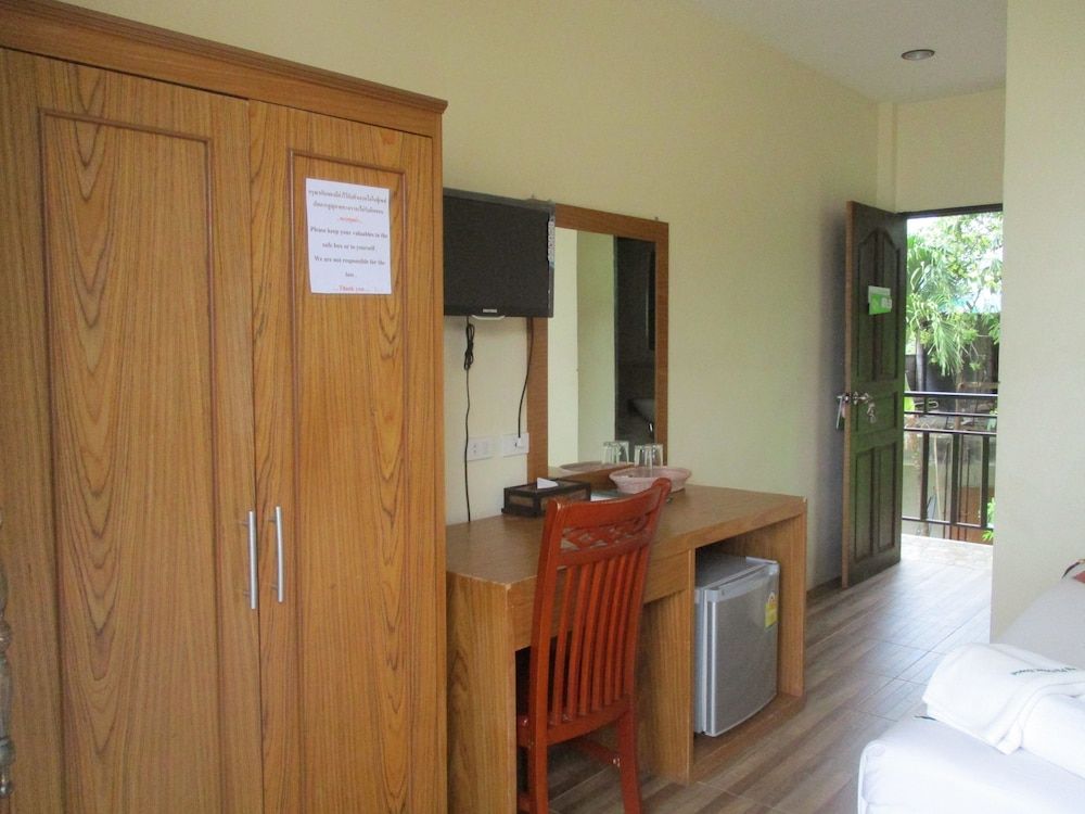 Phi Phi Green House Standard Double Room, 1 Double Bed, Sea View 19