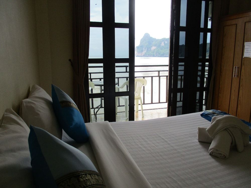 Phi Phi Green House Standard Double Room, 1 Double Bed, Sea View 10
