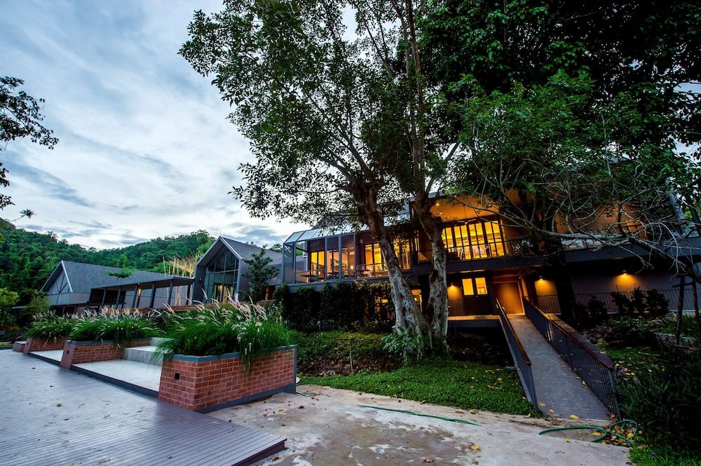 undefined Flora Creek Resort & Garden Chiang Mai 8