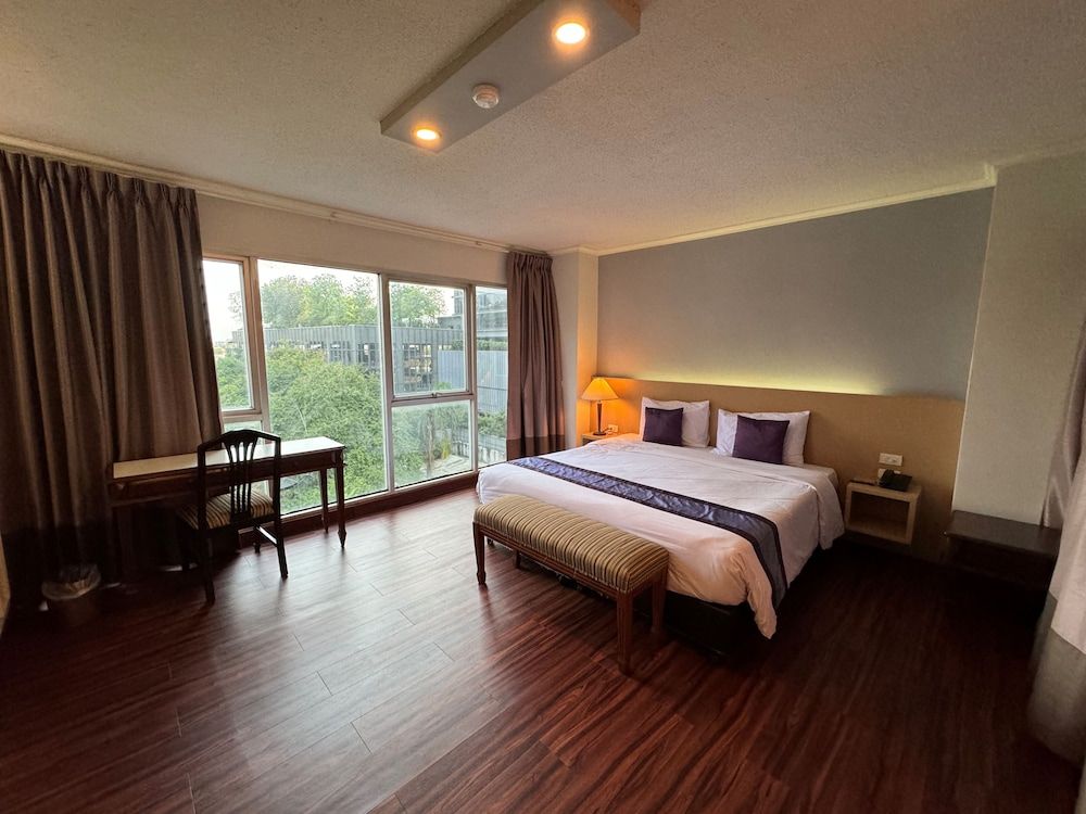 undefined The Step Sathon 3