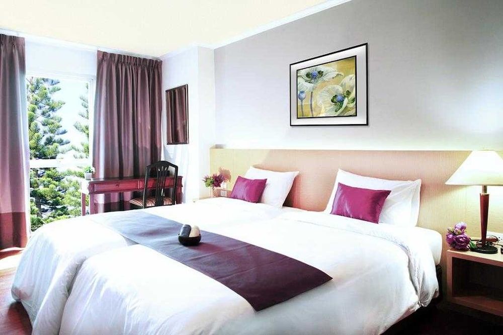 undefined Collection O The Step Sathorn 9