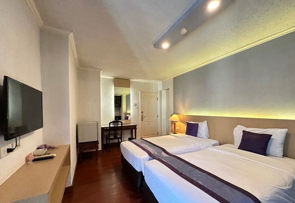 undefined The Step Sathon 4