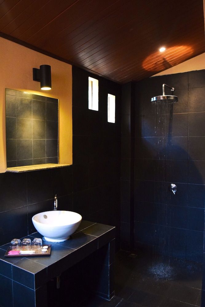 Lanta Pearl Beach Resort Bungalow (with Air Condition) 19