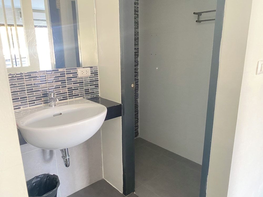 Panitar Haus Family Room 5