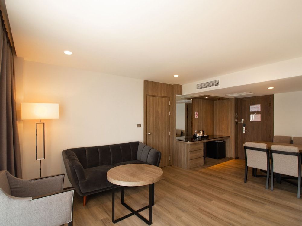 Fortune View Khong Hotel Nakhon Phanom Suite Room with River View 13