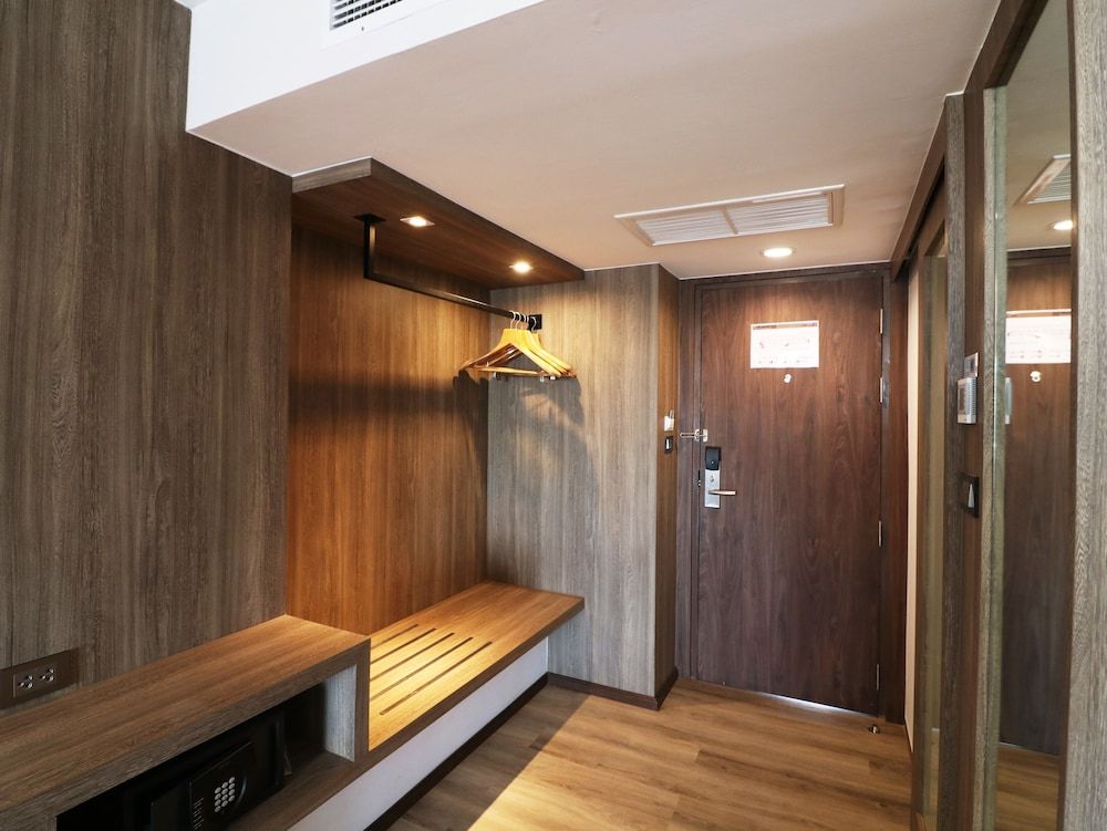 Fortune View Khong Hotel Nakhon Phanom Suite Room with River View 11