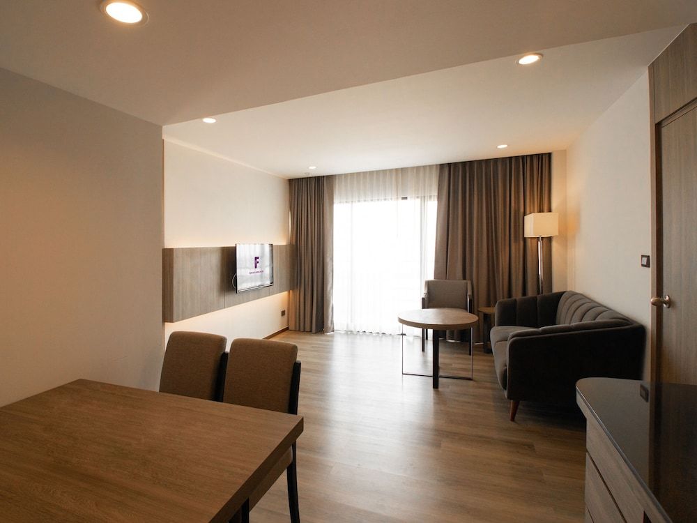 Fortune View Khong Hotel Nakhon Phanom Suite Room with River View 12