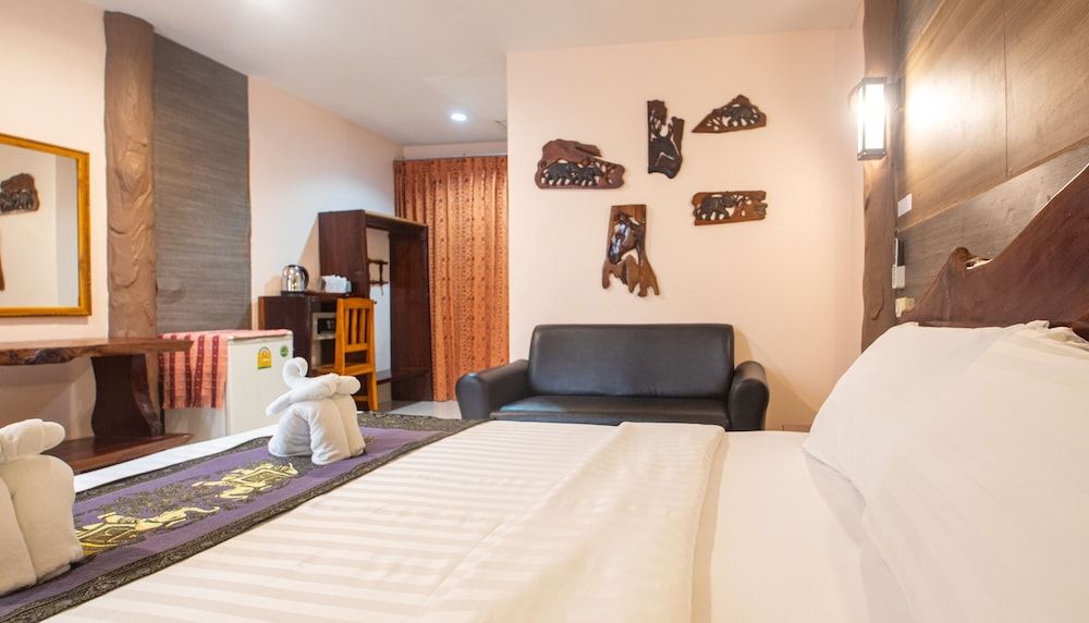 Naiyang Discovery Beach Resort Standard Double Room 8