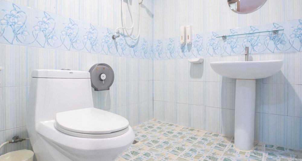 Naiyang Discovery Beach Resort Standard Double Room 11