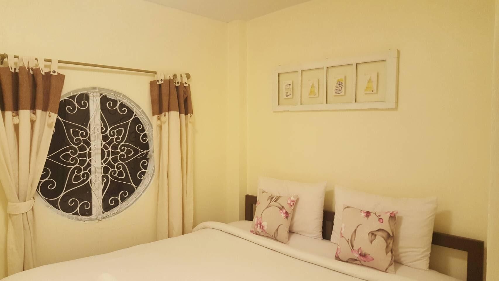 Double Bed Private Shared Bathroom