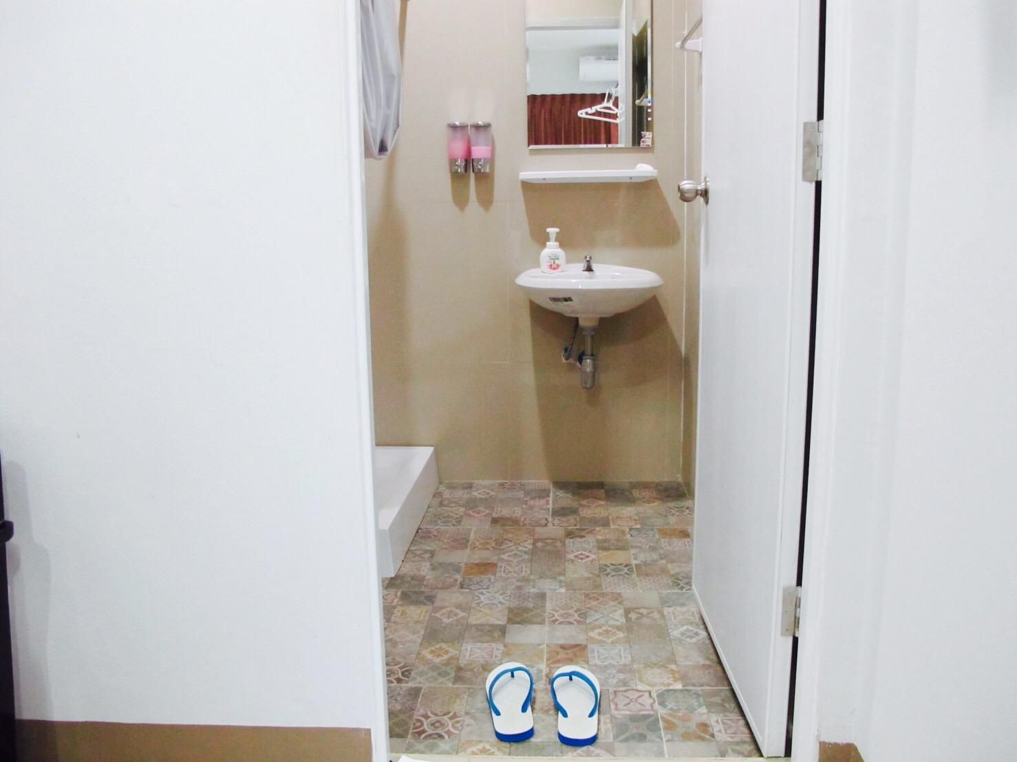 Studio - 2 adults