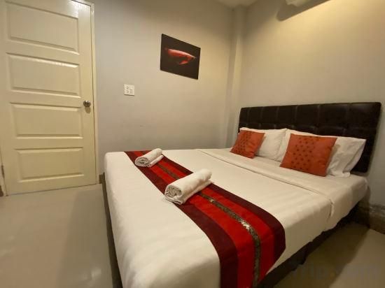 No.5 Economy Queen Room